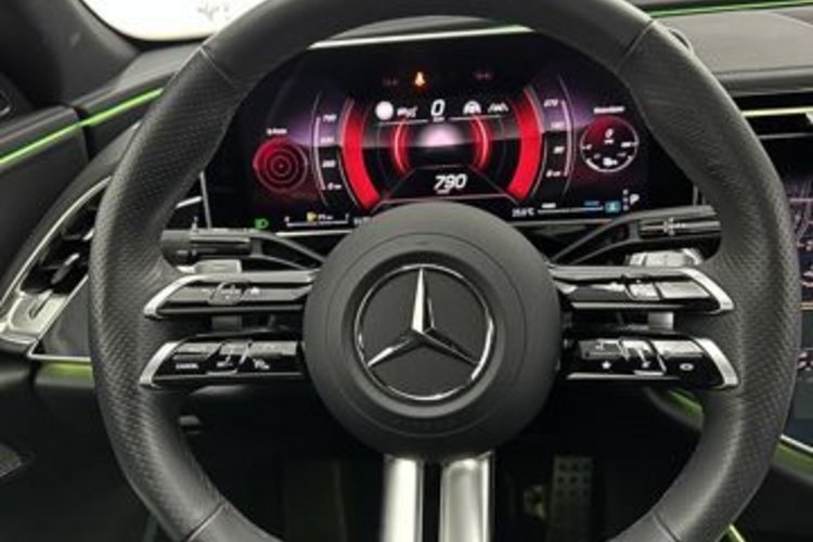 Mercedes-Benz E 450 E 450 d 4M AMG PREMIUM PLUS PANO+SUPER+AIRMATIC+