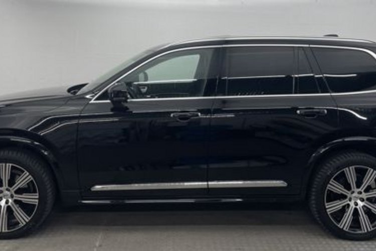 Volvo XC90 XC90 B5 INSCRIPTION AWD 7SITZ+PANO+B&amp;W+AHK+NUBUK