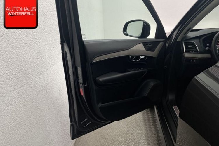 Volvo XC90 XC90 T8 PLUS DARK RECH AWD 7SITZ+PANO+AHK+STANDH