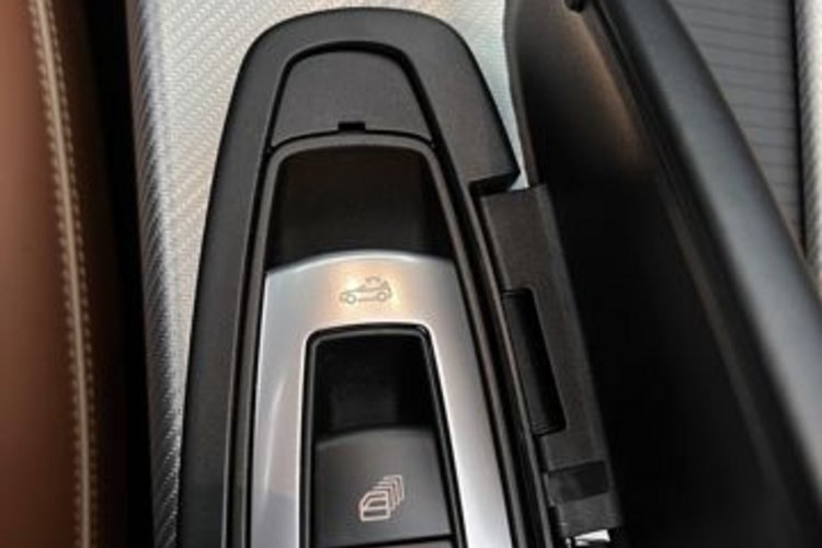 Mercedes-Benz SLC 300 SLC 300 AMG PANO+MEMO+H/K+CARPLAY+AIR-SCARF+