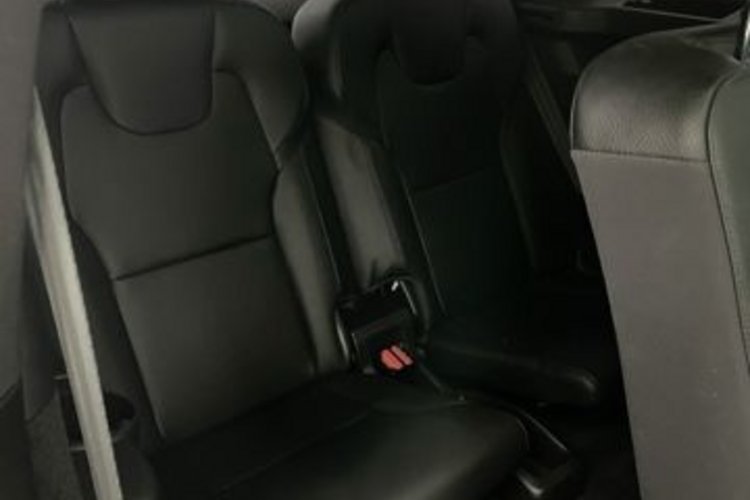Volvo XC90 XC90 T8 AWD Rech. R-Design 7SITZ+PANO+HUD+KAMERA