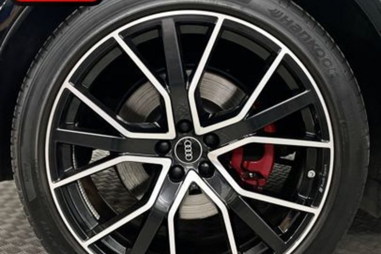 Audi SQ7 SQ7 4.0 TFSI qu 7SITZ+PANO+CARBON+AHK+STANDHZG+
