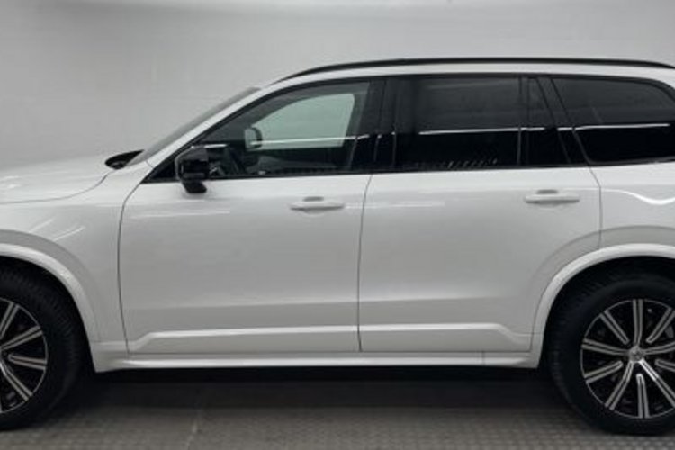 Volvo XC90 XC90 B5 D AWD Plus Dark 7SITZ+PANO+AHK+360+H&amp;K+