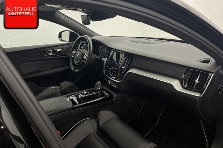 Volvo S60 S60 T8 R-DESIGN RECH AWD LED+H/K+KEYLESS+KAMERA+