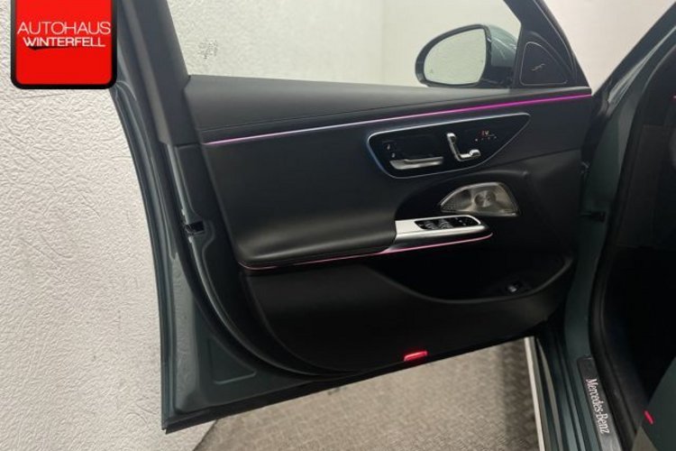 Mercedes-Benz E 300 E 300 e T AMG LINE PREMIUM PLUS PANO+SUPER+HUD+