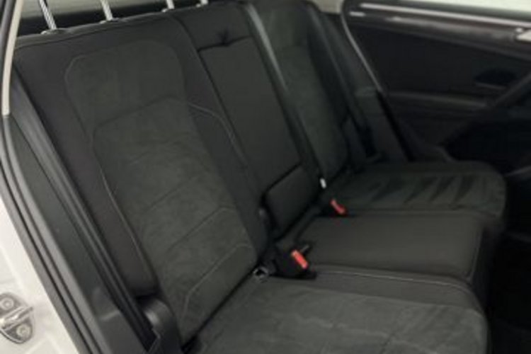 Volkswagen Tiguan Tiguan 1.4 eHybrid Elegance PANO+AHK+IQ.LIGHT+