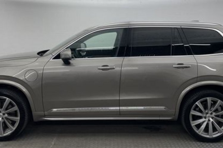 Volvo XC90 XC90 T8 PLUS BRIGHT RECH AWD 7SITZ+PANO+AHK+B&amp;W+