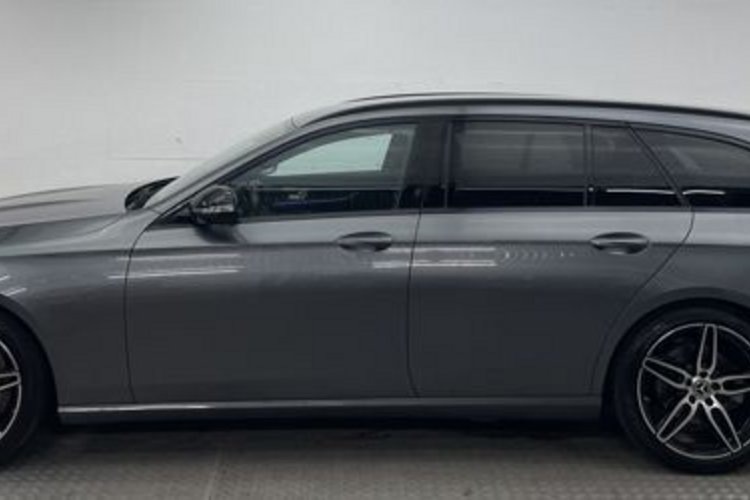 Mercedes-Benz E 400 E 400 d T 4M AVANTGARDE NIGHT AMG 19Z+LUFT+MEMO+