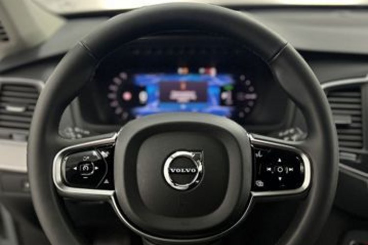 Volvo XC90 XC90 T8 RECH AWD 7SITZER+AHK+STANDHEIZUNG+4ZONEN