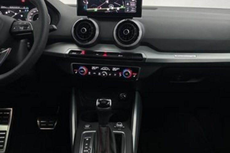 Audi Q2 Q2 40 TFSI qu S line PANO+AHK+SONOS+KAMERA+ACC+