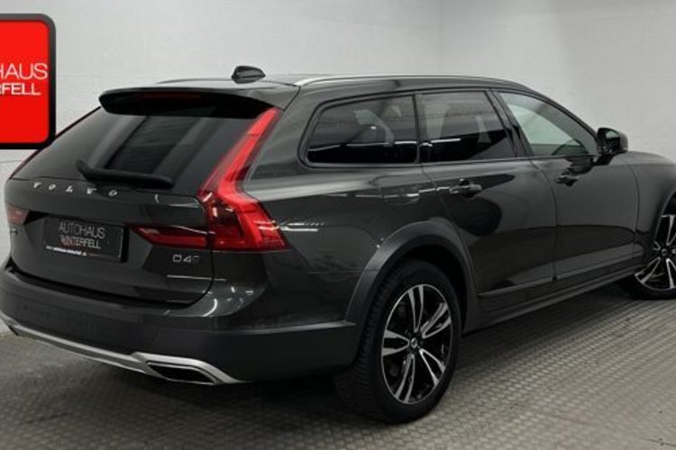 Volvo V90 Cross Country V90 Cross Country D4 PRO AWD PANO+MEMORY+H&amp;K+LED