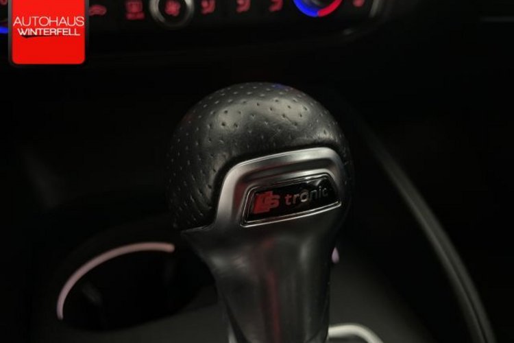 Audi A3 A3 Sportback 1.6 TDI S line ROTOR+KEYLESS+ACC+