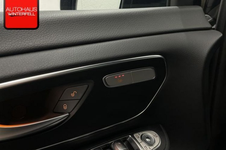 Mercedes-Benz V 300 V 300 d lang 9G AMG NIGHT 7SITZ+PANO+DIGISPIEGEL