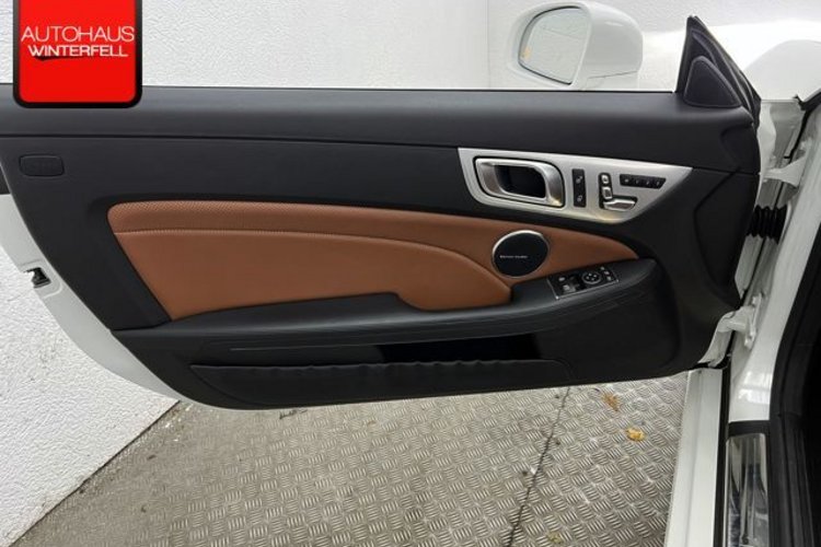 Mercedes-Benz SLC 300 SLC 300 AMG PANO+MEMO+H/K+CARPLAY+AIR-SCARF+