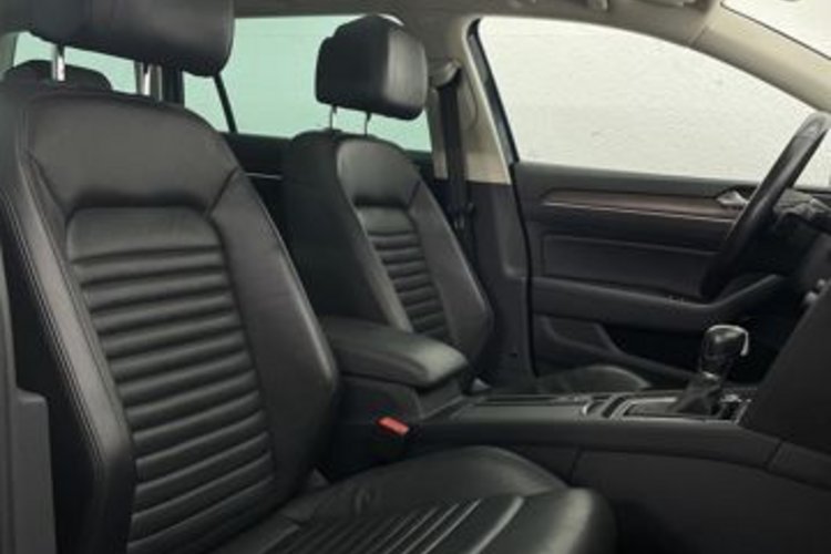 Volkswagen Passat Variant Passat Variant 2.0 TDI 4M R-Line PANO+STANDHZG+