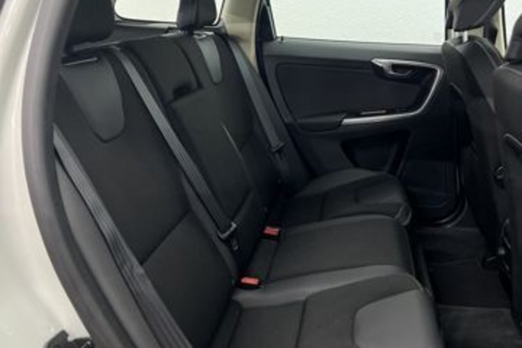 Volvo XC60 XC60 D4 AWD BI-XENON+MEMO+RTI-NAVI+TEMPOMAT+