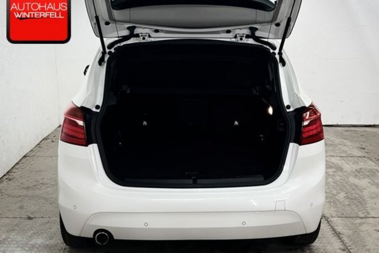 BMW 218 Active Tourer 218 Active Tourer d KAMERA+AHK+LED+NAVI+