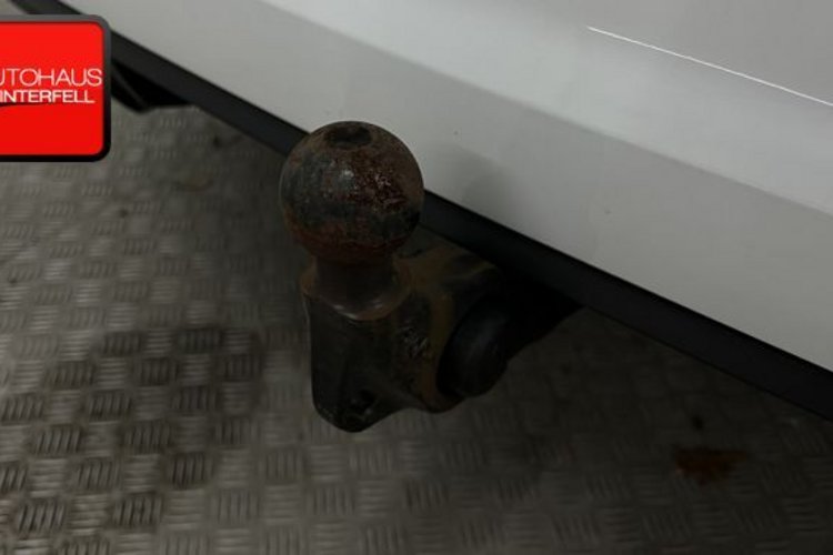 Volkswagen Touran Touran 2.0 TDI 7SITZ+PANO+AHK+STANDHEIZUNG+KAMER