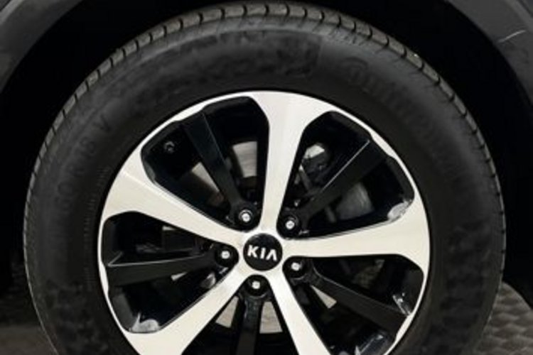 Kia Sorento Sorento 2.2 CRDI 7SITZER+AHK+KAMERA+CARPLAY+DAB+