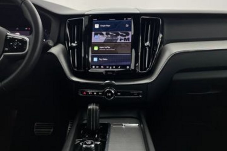 Volvo XC60 XC60 B4 D AWD R-DESIGN PANO+MEMORY+VOLL-LED+KAM