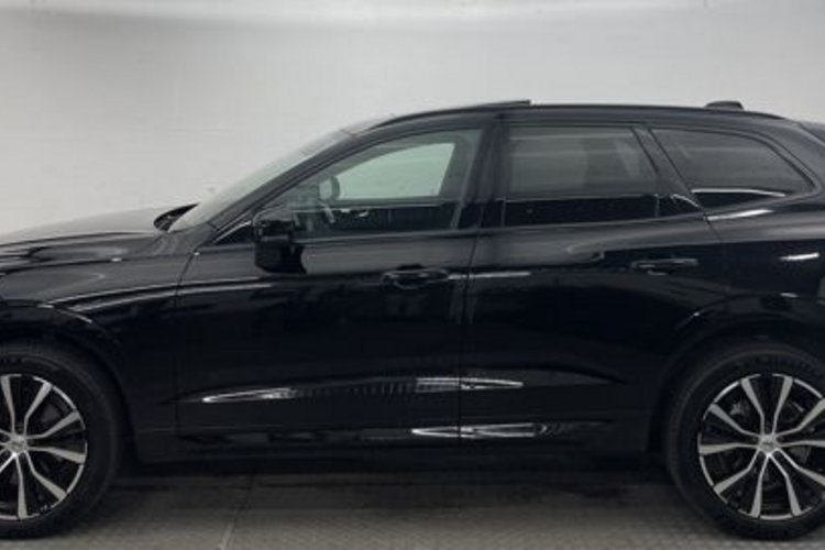 Volvo XC60 XC60 B5 B AWD Ultimate Dark PANO+B&amp;W+FOUR-C+360+