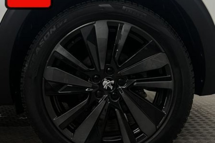 Peugeot 5008 5008 Hybrid 136 e-DSC GT BLACK TONE 7SITZ+PANO+