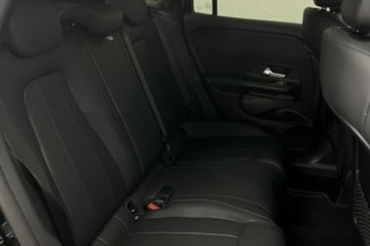 Mercedes-Benz GLA 220 GLA 220 d 4M STYLE AHK+MEMORY+KEYLESS+KAMERA+