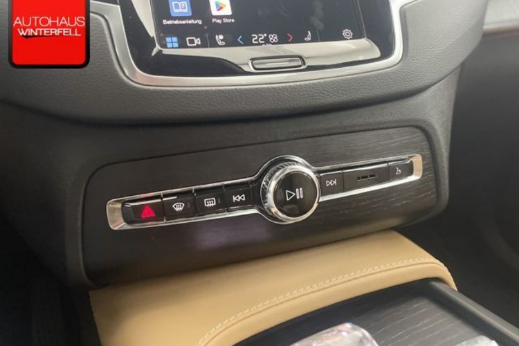 Volvo XC90 XC90 T8 PLUS BRIGHT RECH AWD 7SITZ+PANO+AHK+LUFT