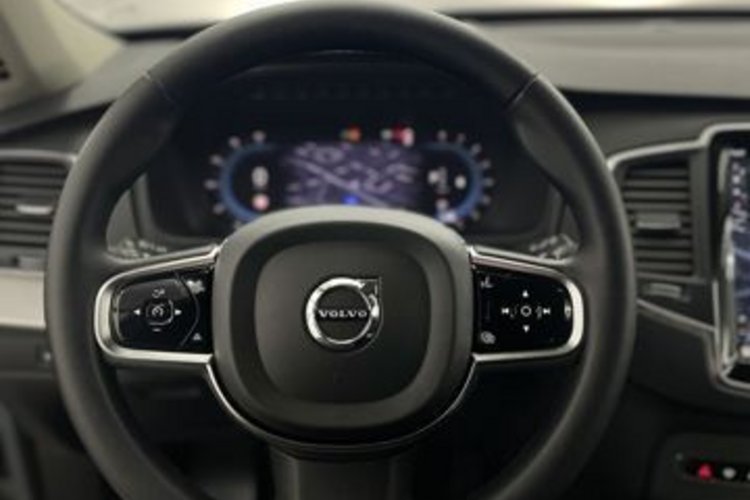 Volvo XC90 XC90 B5 AWD 7SITZ+GOOGLE+KAMERA+KEYLESS+LED+20Z+