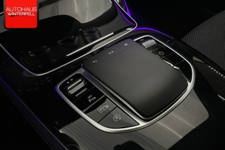 Mercedes-Benz E 220 E 220 d Avantgarde NIGHT ESD+KAMERA+AMBIENTE+LED