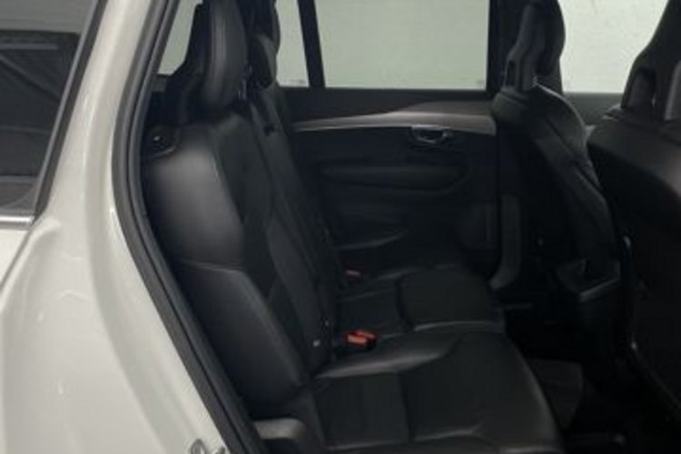 Volvo XC90 XC90 B5 D AWD 7SITZER+AHK+MEMORY+360+KEYLESS+