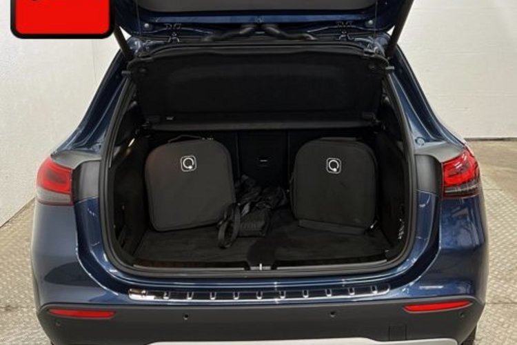 Mercedes-Benz GLA 250 GLA 250 e STYLE PANO+AHK+MULTIBEAM+KAMERA+DISTRO