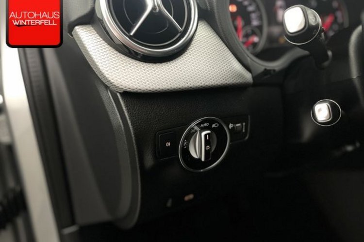 Mercedes-Benz B 180 B 180 d 7G-DCT URBAN AHK+NAVI+KLIMA+SITZHEIZUNG+