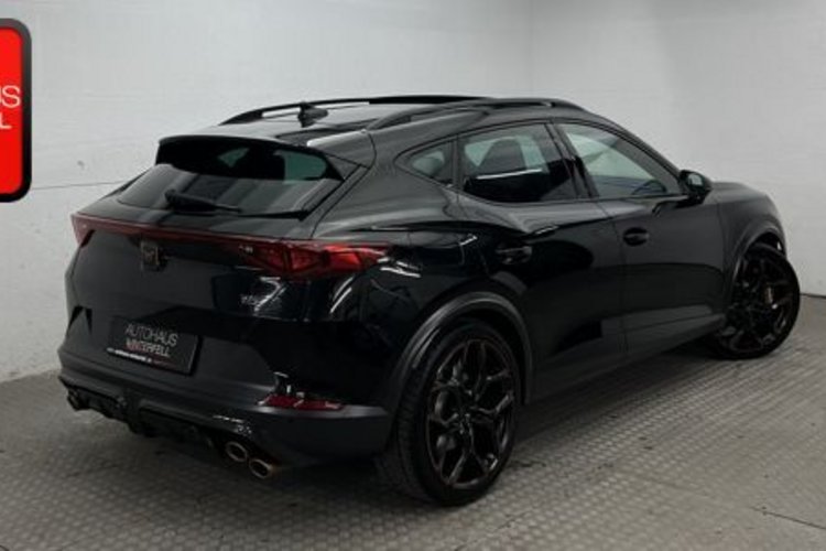 Cupra Formentor Formentor VZ5 2.5 TSI 4D CARBON PANO+MEMO+360+