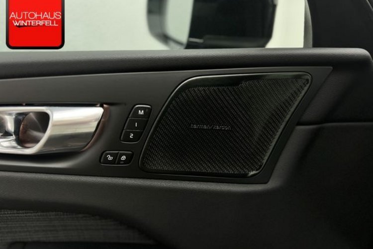 Volvo XC60 XC60 B4 D PANO+MEMORY+H&amp;K+4ZONEN+KAMERA+VOLL-LED