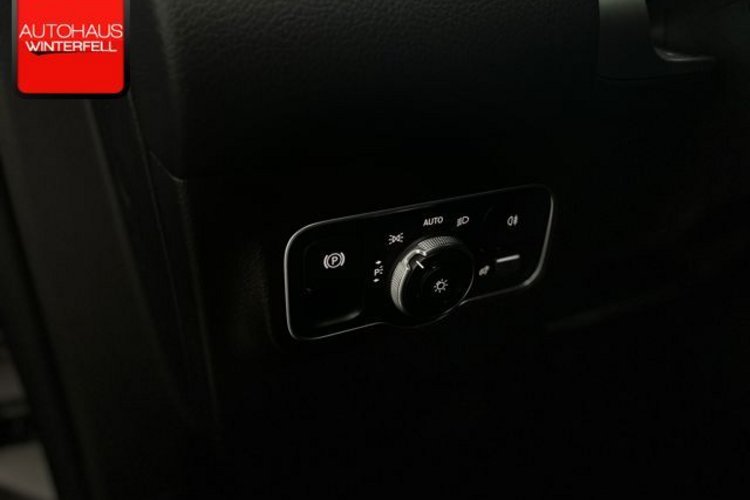 Mercedes-Benz GLB 200 GLB 200 7SITZ+PANO+AHK+MEMO+KAMERA+DISTRONIC+