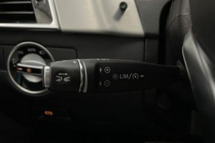 Mercedes-Benz GLE 350 GLE 350 d 4M AMG NIGHT PANO+360+STANDHEIZUNG+LED