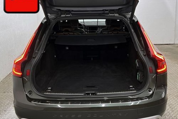 Volvo V90 Cross Country V90 Cross Country D5 AWD Pro PANO+AHK+360+