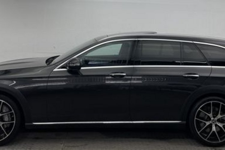 Mercedes-Benz E 450 E 450 T 4M All-Terrain AMG 20Z+PANO+AHK+HUD+360+