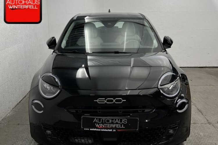 Fiat 600 600 HYBRID 1.2 T3 DCT VOLL-LED+KAMERA+SITZHEIZUN