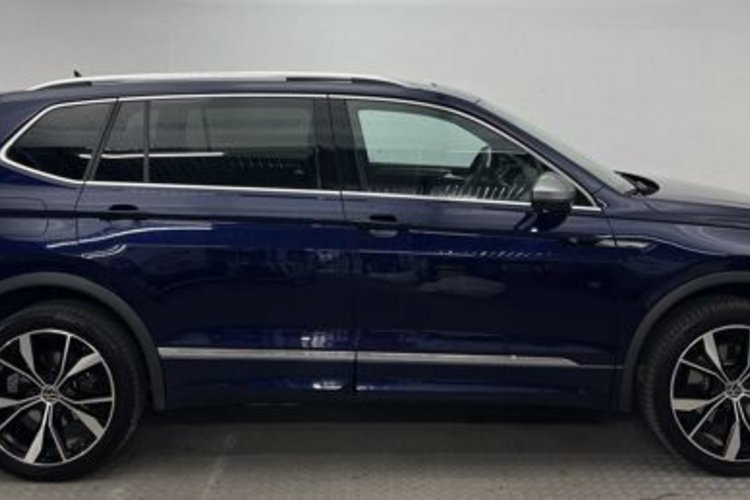 Volkswagen Tiguan Allspace Tiguan Allspace 2.0 TSI 4M R-LINE 7SITZ+PANO+AHK