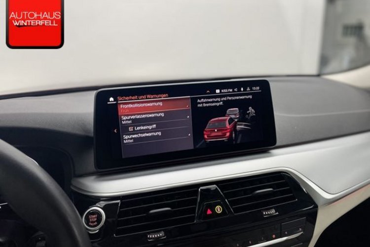 BMW 530 530 d xDrive Touring INDIVIDUAL+PANO+AHK+MEMO+