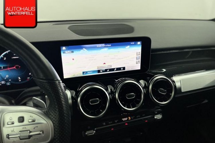 Mercedes-Benz GLB 200 GLB 200 d AMG LINE 7SITZ+PANO+DIGITAL+KAMERA+LED