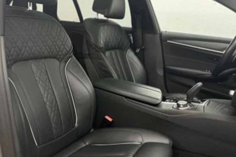 BMW 540 540 d xDrive Touring M SPORT PANO+HUD+MEMO+H/K+