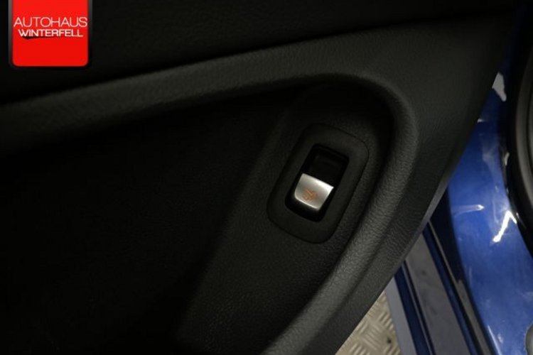 Mercedes-Benz C 300 C 300 Coupe 4M DESIGNO AMG-LENKRAD+PANO+AHK+