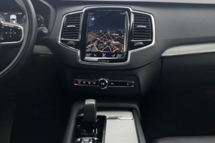 Volvo XC90 XC90 B5 AWD PRO PANO+AHK+MEMORY+STANDHEIZUNG+LED