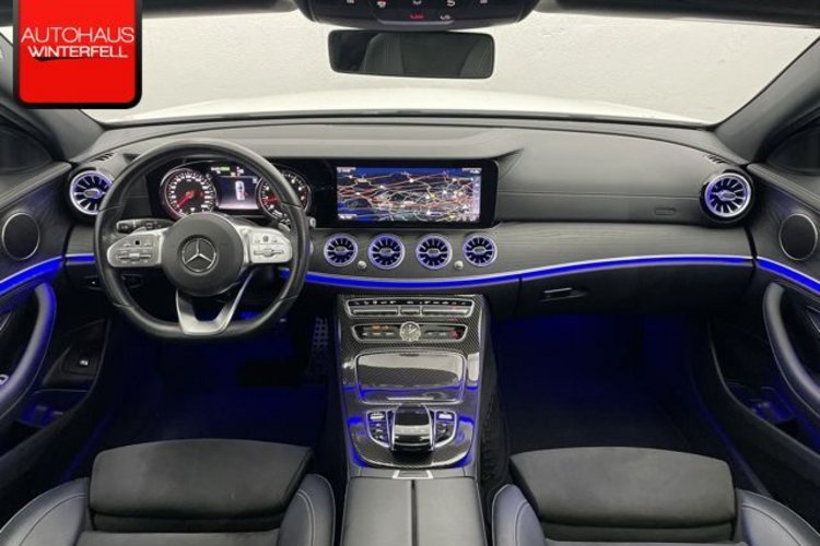 Mercedes-Benz E 300 E 300 T AMG LINE SCHIEBEDACH+KAMERA+CARPLAY+LED