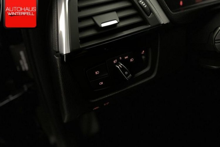 BMW 330 330 d M SPORT GSD+ADAP-LED+AHK+MEMO+HUD+KEYLESS+