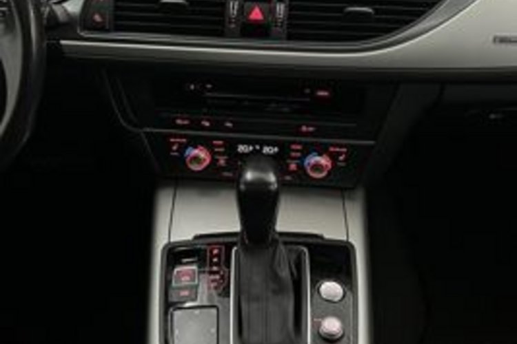 Audi A6 A6 Avant 3.0 TDI Qu 20Z S-LINE PANO+AHK+AIR+LED+