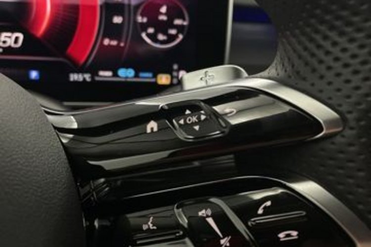 Mercedes-Benz C 220 C 220 d T 4M AMG DIGITAL+MEMO+360+HUD+KEYLESS+